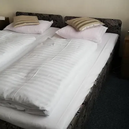 Hotel Apollo Valasske Mezirici