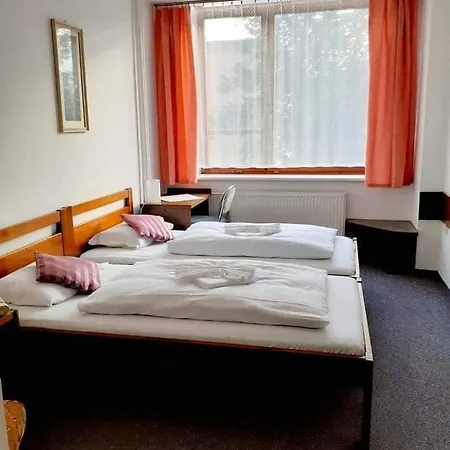 Hotel Apollo 3*